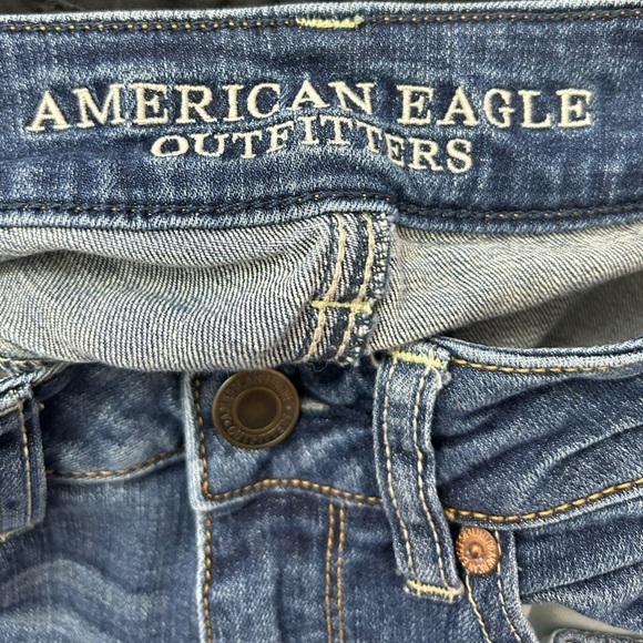 American Eagle Outfitters Straight Super Stretch Denim Jeans • Used • Size: 0 - Picture 4 of 7
